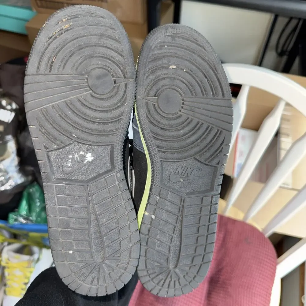 Size 6Y - Jordan 1 Retro High Tokyo Bio Hack